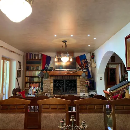 Country house Domacinstvo Bakic *