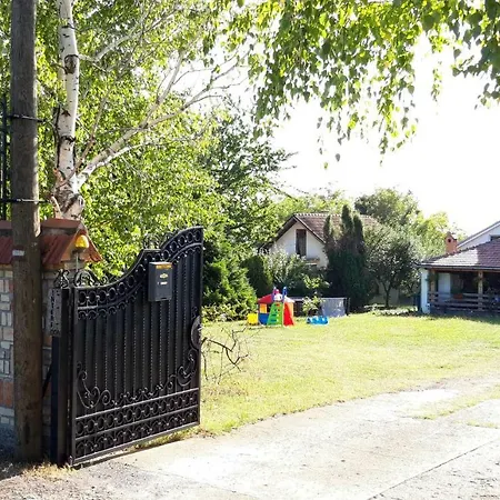 Country house Domacinstvo Bakic